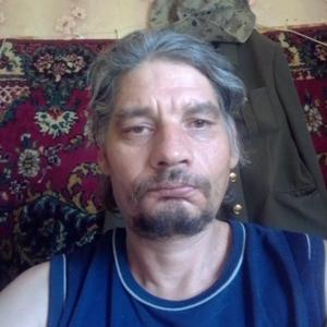 Василий, 45 лет, Саратов