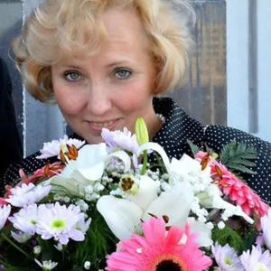 Девушки в Калининграде: Натали, 59 - ищет парня из Калининграда