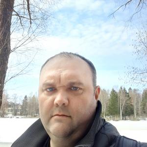 Парни в Твери: Сергей, 44 - ищет девушку из Твери