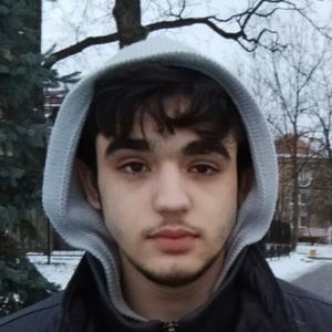 Парни в Калининграде: Денис, 19 - ищет девушку из Калининграда