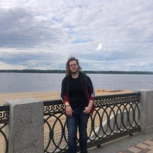 Парни в Саранске: Максим, 21 - ищет девушку из Саранска