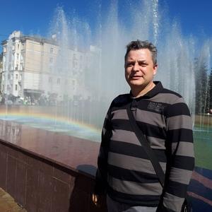 Парни в Твери: Дмитрий Уткин, 50 - ищет девушку из Твери