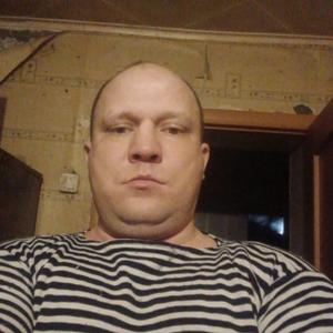 Олег, 37 лет, Богатое