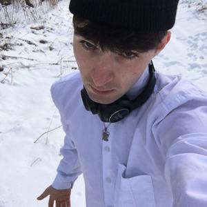 Парни в Владивостоке: Евгений, 21 - ищет девушку из Владивостока
