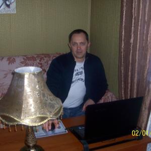Парни в Химках: Евгений, 59 - ищет девушку из Химок