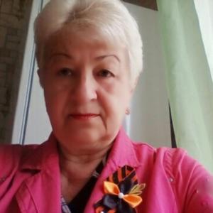 Девушки в Новомосковске: Любовь Холоднова, 73 - ищет парня из Новомосковска