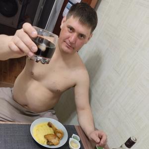 Виталий, 33 года, Магадан