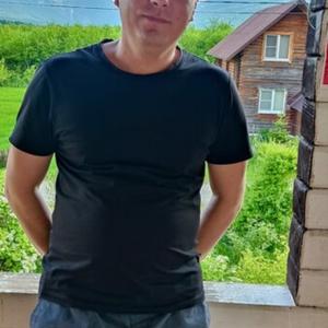 Парни в Морозовске: Олег Кульков, 40 - ищет девушку из Морозовска