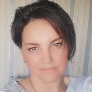 Парни в Нижнекамске: Наталья, 50 - ищет девушку из Нижнекамска