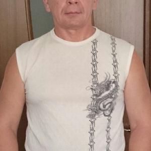 Парни в Волгограде: Василий, 62 - ищет девушку из Волгограда