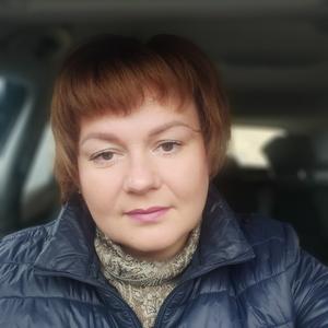 Девушки в Казани (Татарстан): Эллина, 43 - ищет парня из Казани (Татарстан)