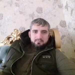 Парни в г. Грозный (Чечня): Эмир, 42 - ищет девушку из г. Грозный (Чечня)