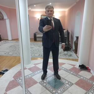 Парни в Тольятти: Василий, 53 - ищет девушку из Тольятти