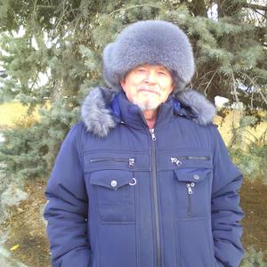 Парни в Волгограде: Славик, 67 - ищет девушку из Волгограда