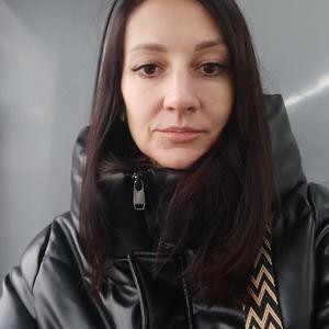 Девушки в Екатеринбурге: Анна, 35 - ищет парня из Екатеринбурга