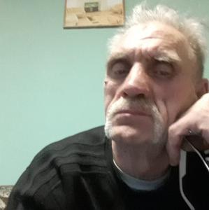 Анатолий, 66 лет, Новосибирск