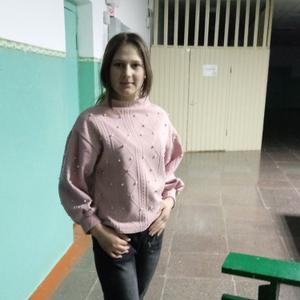 Девушки в Тайшете: Ульяна, 24 - ищет парня из Тайшета