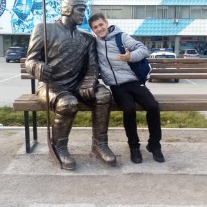 Парни в Новосибирске: Виктор, 19 - ищет девушку из Новосибирска