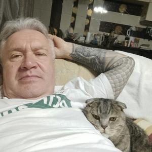 Игорь, 62 года, Самара
