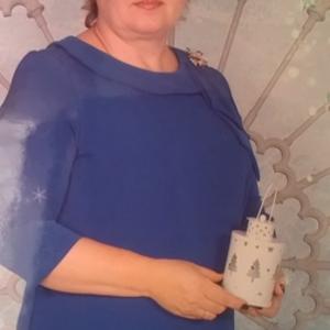 Девушки в Саратове: Наталья, 54 - ищет парня из Саратова