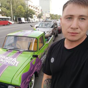 Парни в Томске: Руслан, 36 - ищет девушку из Томска