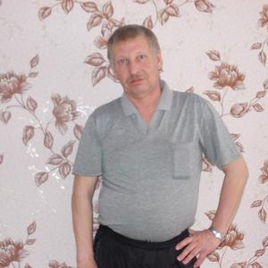 Анатолий, 67 лет, Екатеринбург