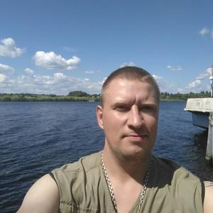 Парни в Вологде: Сергей, 40 - ищет девушку из Вологды