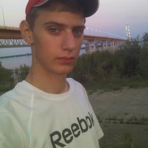 Парни в Омске: Сергей, 28 - ищет девушку из Омска