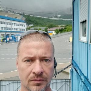 Виктор Ссср, 47 лет, Омск