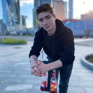 Максим Мудров, 23 года, Кубинка