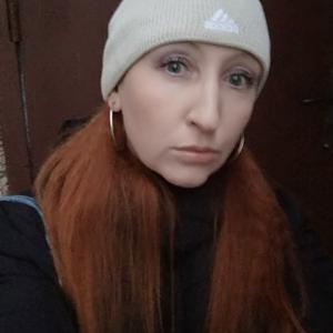 Девушки в Саратове: Злата Иванова, 52 - ищет парня из Саратова