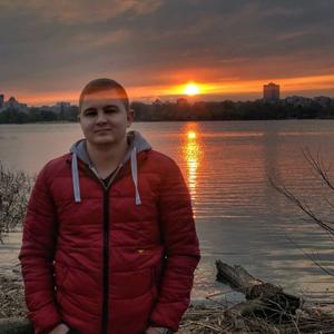 Парни в Киеве (Украина): Андрей, 25 - ищет девушку из Киева (Украина)