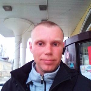 Парни в Бежецке: Анатолий, 38 - ищет девушку из Бежецка