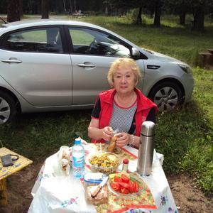 Девушки в Твери: Ирина, 76 - ищет парня из Твери
