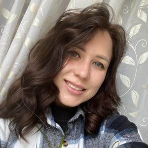 Девушки в Томске: Екатерина, 29 - ищет парня из Томска