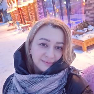 Девушки в Тольятти: Ведьма, 40 - ищет парня из Тольятти