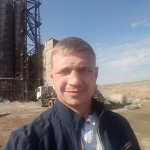 Иван, 38 лет, Астрахань