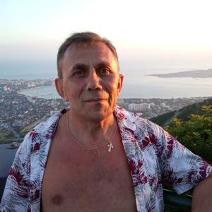 Парни в Череповце: Игорь, 58 - ищет девушку из Череповца