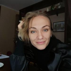 Девушки в Калининграде: Ekaterina Egorova, 40 - ищет парня из Калининграда