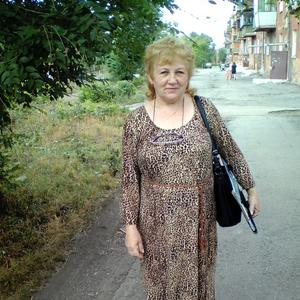 Девушки в Магнитогорске: Надежда, 67 - ищет парня из Магнитогорска
