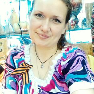 Девушки в Омске: Наталья, 38 - ищет парня из Омска
