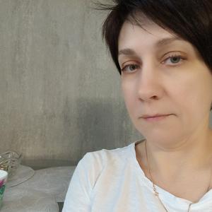 Девушки в Липецке: Елена, 45 - ищет парня из Липецка