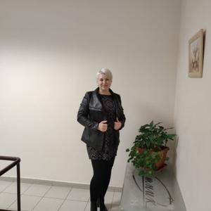 Девушки в Сочи: Ольга, 55 - ищет парня из Сочи
