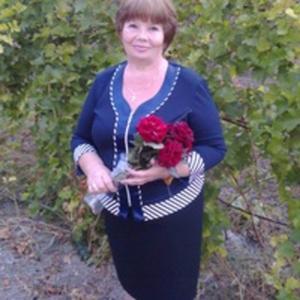Девушки в Санкт-Петербурге: Нина, 71 - ищет парня из Санкт-Петербурга