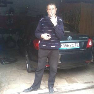 Парни в Химках: Александр, 38 - ищет девушку из Химок