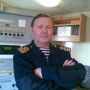 Валерий, 77 лет, Новосибирск