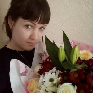 Девушки в Кемерово: Анастасия, 30 - ищет парня из Кемерово