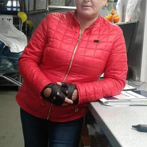 Девушки в Нижневартовске: Svetlana, 58 - ищет парня из Нижневартовска