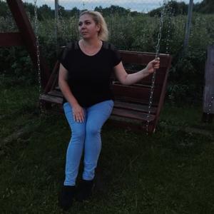 Девушки в Ноябрьске: Ольга, 35 - ищет парня из Ноябрьска