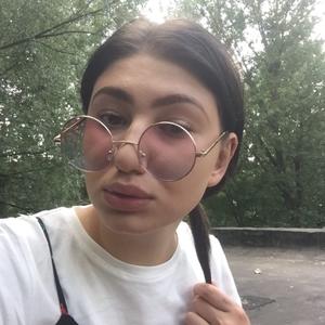 Девушки в Калининграде: Кристина, 24 - ищет парня из Калининграда